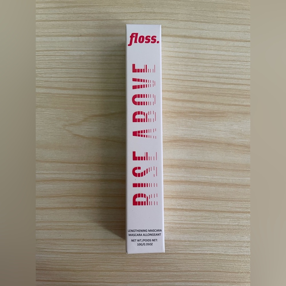 Floss Rise Above Lengthening Mascara in Black - Picture 4 of 4
